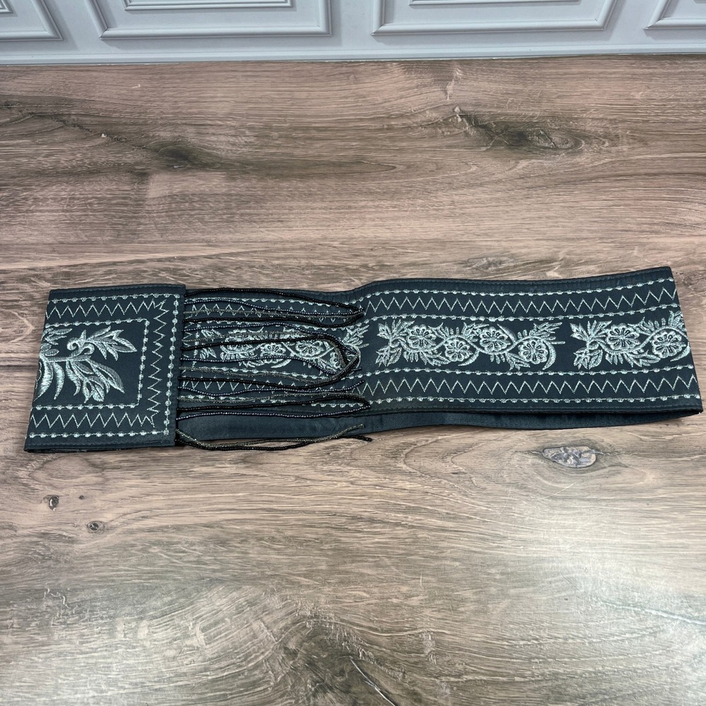 Y2K United Colors of Benetton Belt Women Grey Embroidered Obi Beaded Fringe S